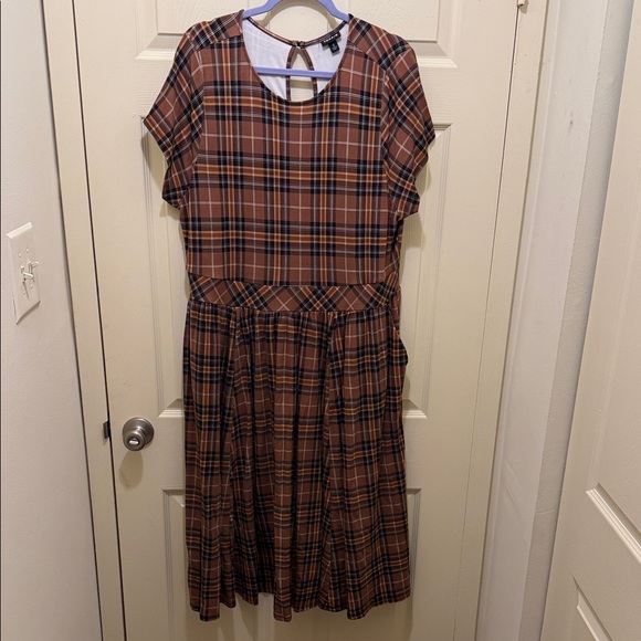 torrid Dresses & Skirts - torrid Brown Plaid Short-Sleeve Fit & Flare Dress